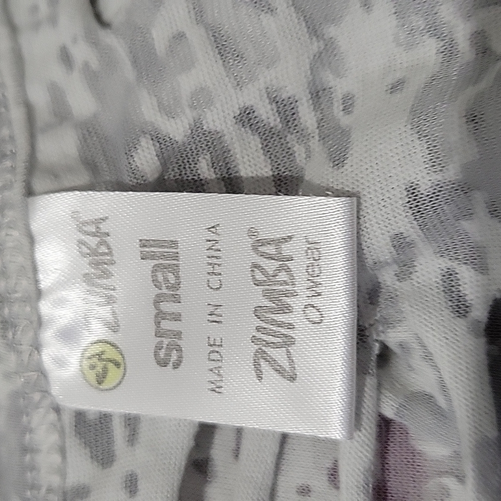 Zumba 3 pcs purple  gray and pink workout tanks  size xsmall and smalls #2 - Picture 7 of 7